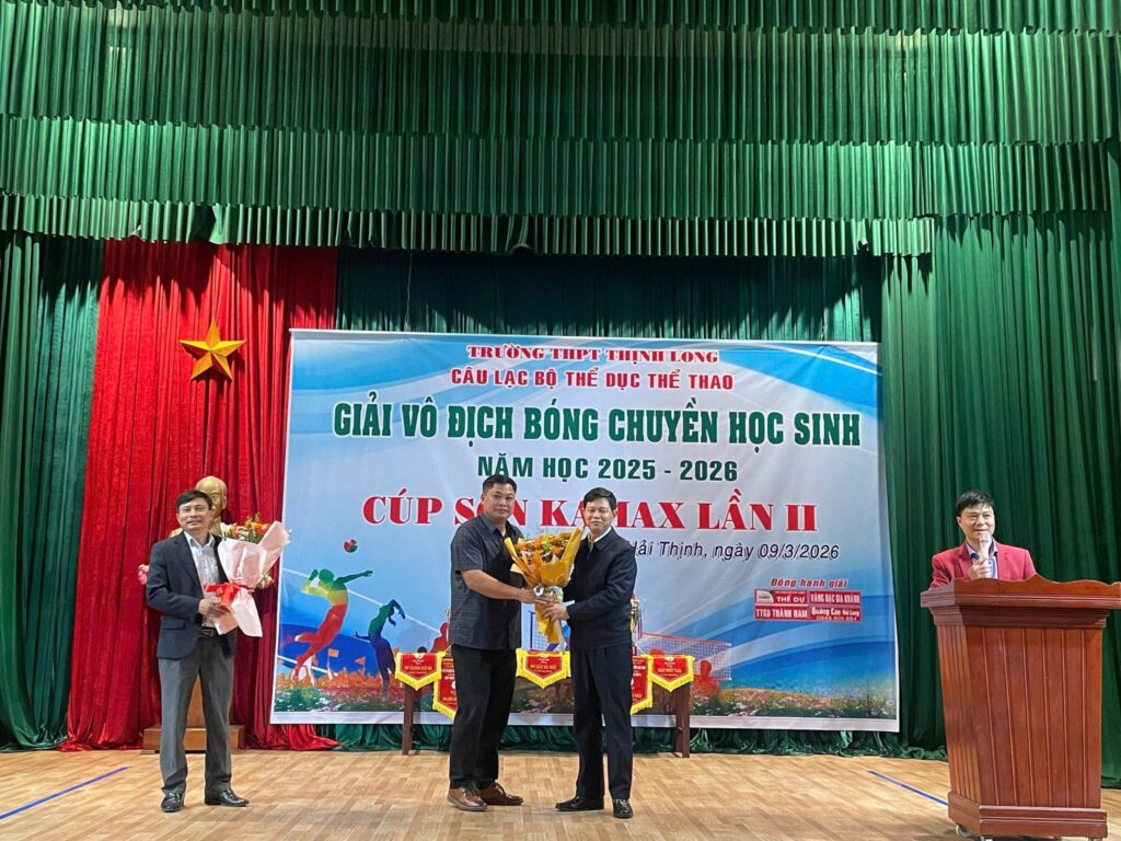 Cúp bóng chuyền Kamax